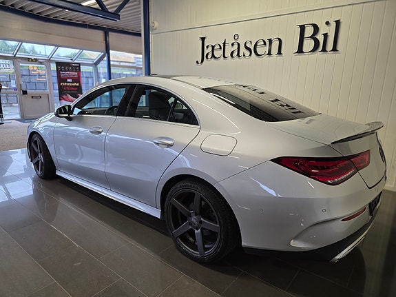 Mercedes-Benz CLA180 3 of 30