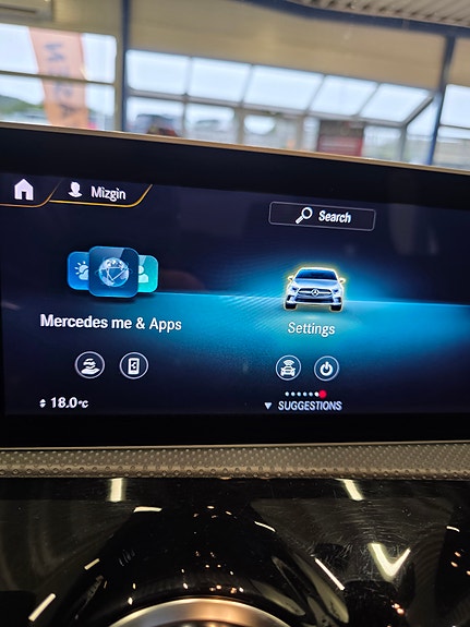 Mercedes-Benz CLA180 25 of 30