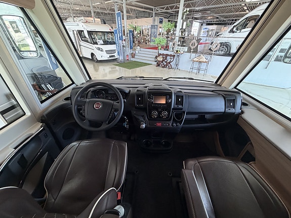 Knaus 900 LX  // 180HK - AUT // EURO 6 // MEGET GODT UTSTYRT! 8 of 22