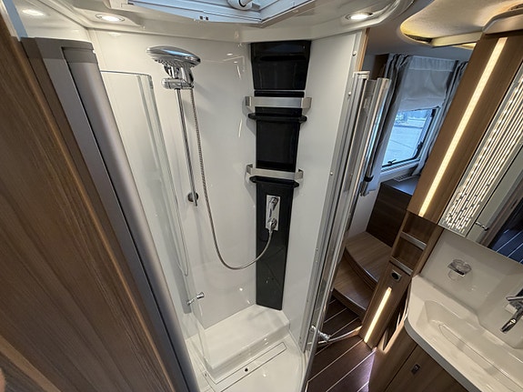 Knaus 900 LX  // 180HK - AUT // EURO 6 // MEGET GODT UTSTYRT! 12 of 22