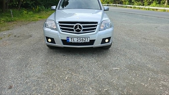 Mercedes-Benz GLK220 3 of 19