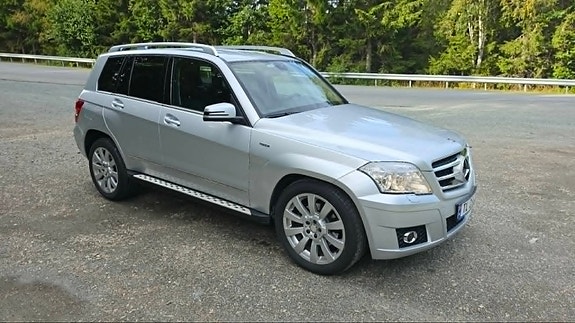 Mercedes-Benz GLK220 6 of 19