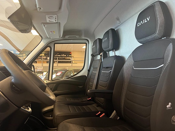 Iveco Daily 12 of 16