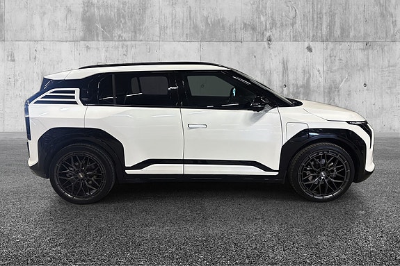 Kia EV3 4 of 18