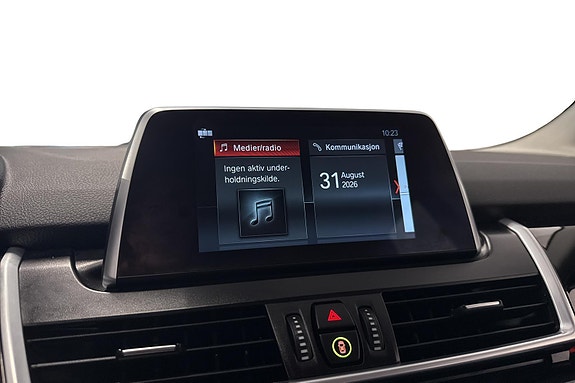 BMW 225xe 12 of 24