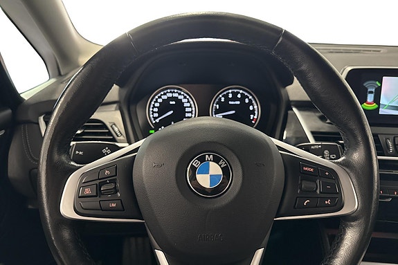 BMW 225xe 9 of 24