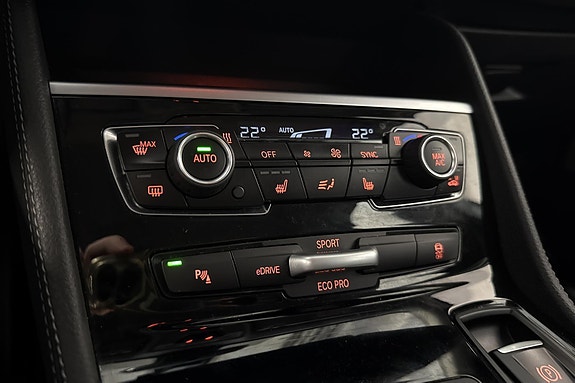 BMW 225xe 15 of 24