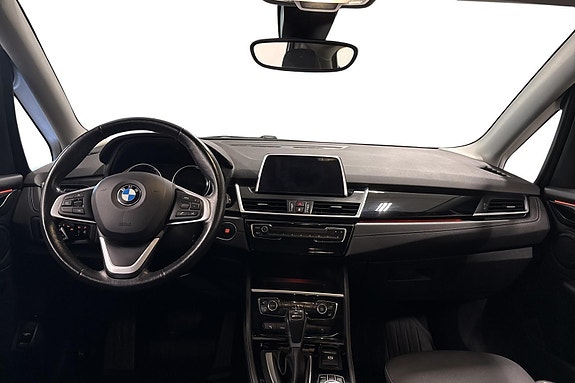 BMW 225xe 6 of 24