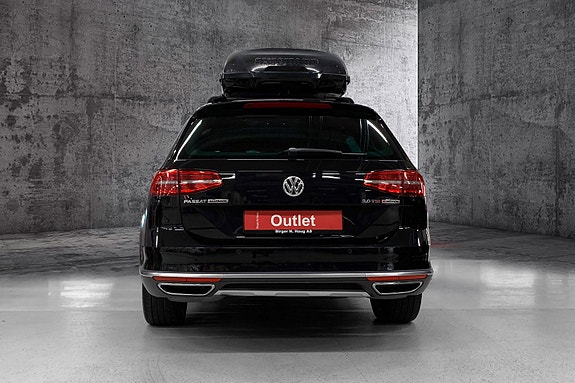 Volkswagen Passat Alltrack 4 of 14