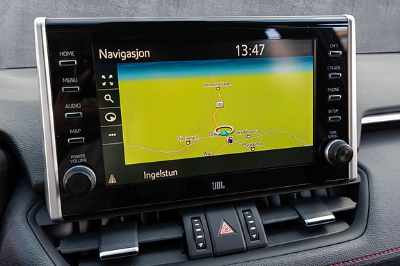 Toyota RAV4 Plug-in Hybrid 23 of 30