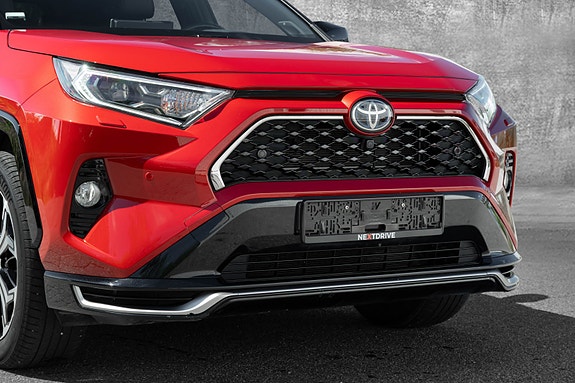 Toyota RAV4 Plug-in Hybrid 3 of 30