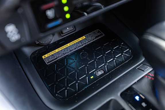 Toyota RAV4 Plug-in Hybrid 30 of 30