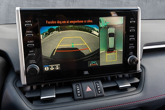 Toyota RAV4 Plug-in Hybrid 26 of 30