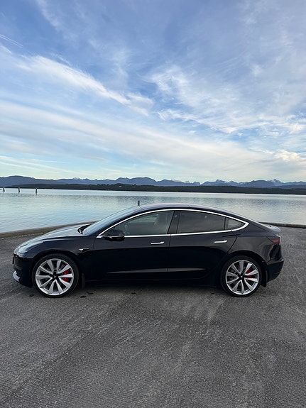 Tesla Model 3 2 of 30