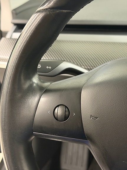 Tesla Model 3 28 of 30