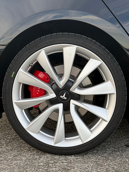 Tesla Model 3 15 of 30