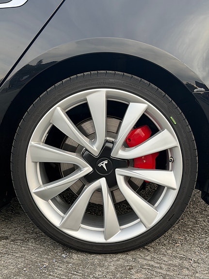 Tesla Model 3 16 of 30