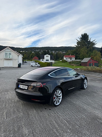 Tesla Model 3 5 of 30