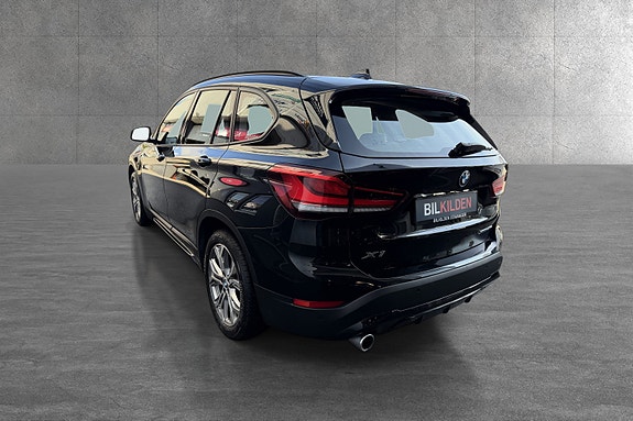 BMW X1 3 of 17