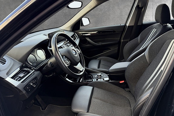BMW X1 5 of 17