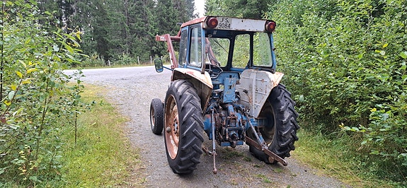 Ford 4000 3 of 12