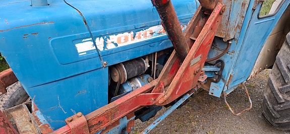 Ford 4000 11 of 12