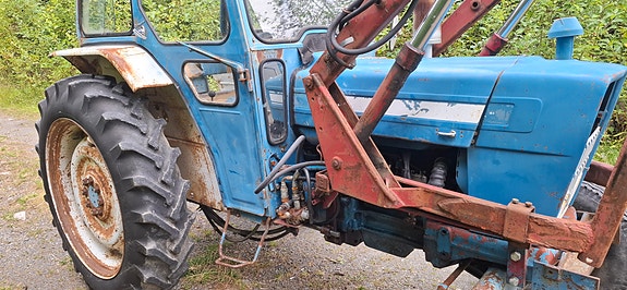 Ford 4000 8 of 12