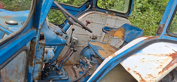 Ford 4000 10 of 12