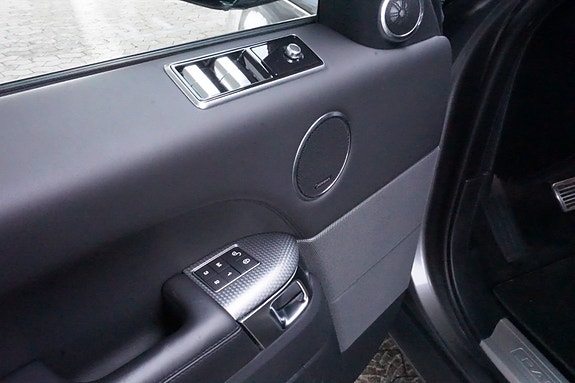 Land Rover Range Rover Sport 10 of 19