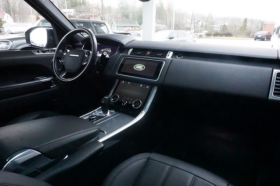 Land Rover Range Rover Sport 6 of 19