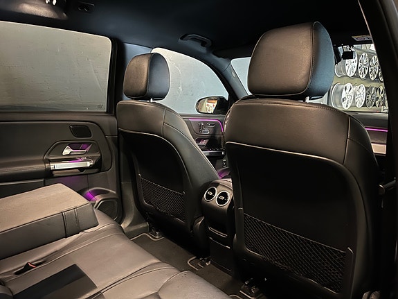 Mercedes-Benz EQB300 26 of 30