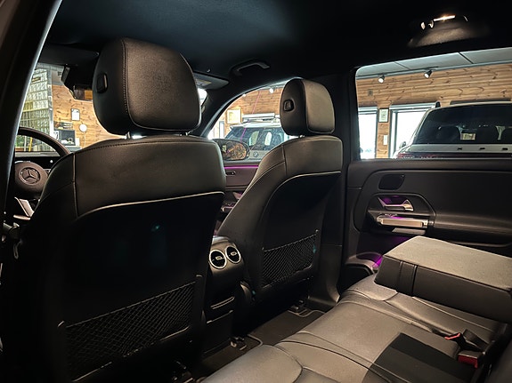 Mercedes-Benz EQB300 29 of 30