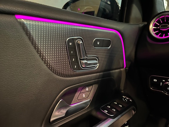 Mercedes-Benz EQB300 20 of 30