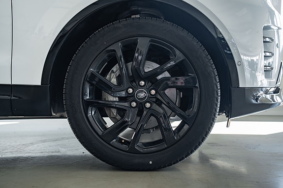 Land Rover Discovery 6 of 30