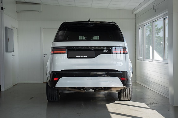 Land Rover Discovery 12 of 30