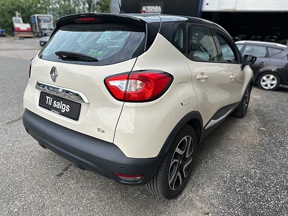 Renault Captur 9 of 28