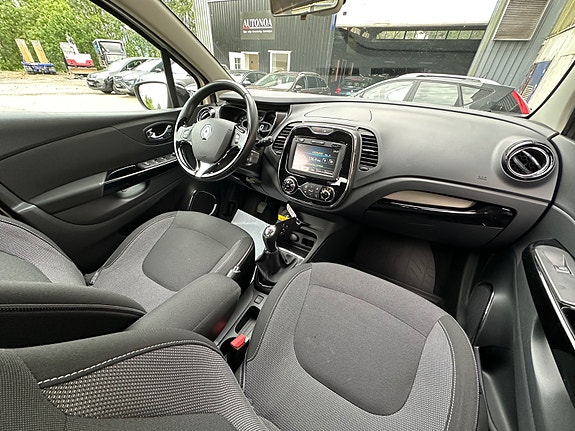 Renault Captur 12 of 28
