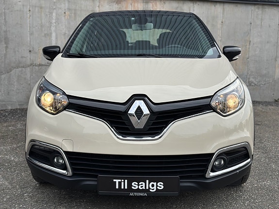 Renault Captur 2 of 28