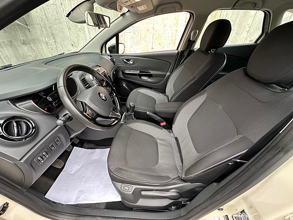 Renault Captur 23 of 28