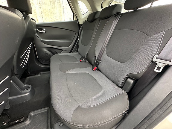Renault Captur 26 of 28