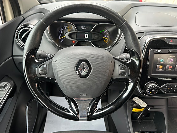 Renault Captur 15 of 28