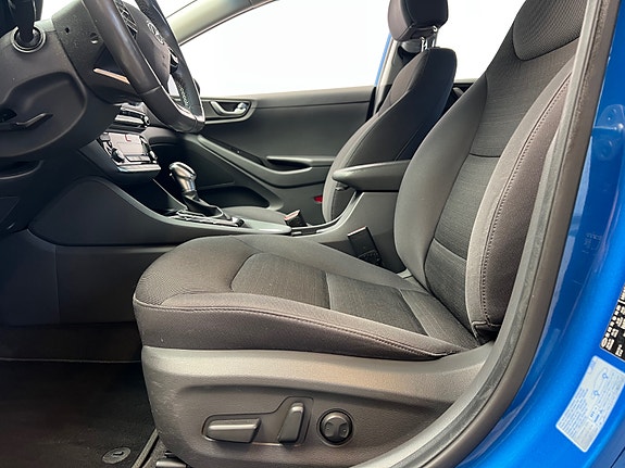 Hyundai IONIQ 20 of 30