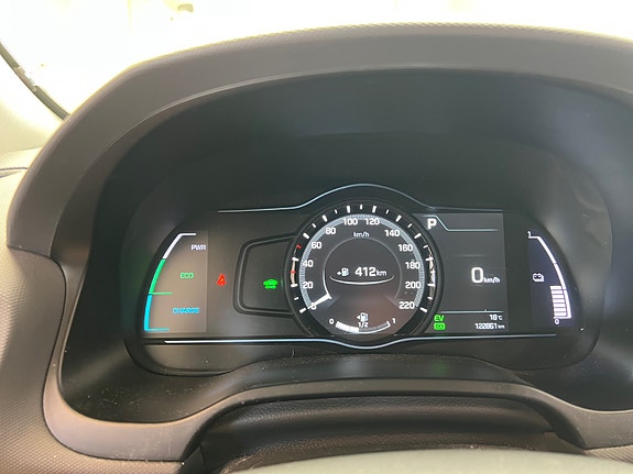 Hyundai IONIQ 11 of 30