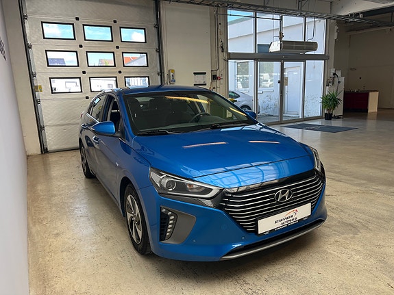 Hyundai IONIQ 4 of 30