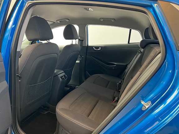Hyundai IONIQ 21 of 30