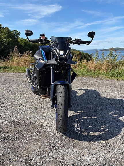 Yamaha MT-09 3 of 10