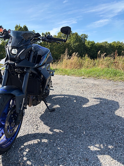 Yamaha MT-09 6 of 10