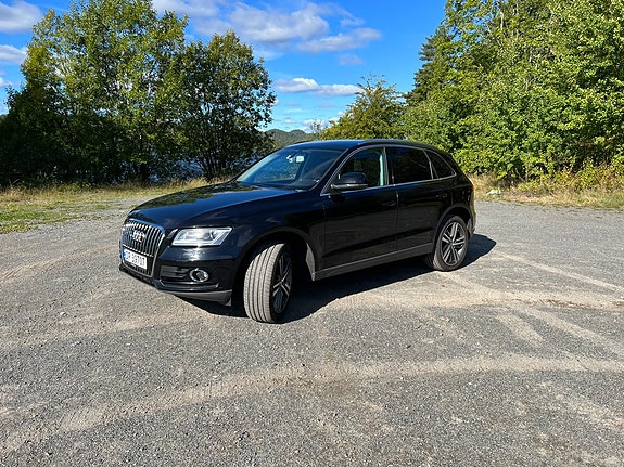 Audi Q5 2 of 20