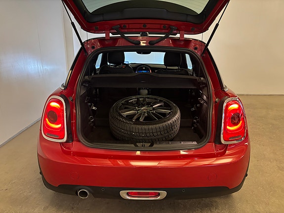 MINI Cooper 28 of 29
