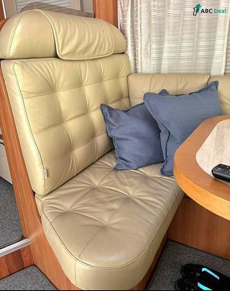 Hymer B 778 SL | 3.0 180hk | Enk sngr+Senkes.| Alde | Solcelle | Stekovn | TV | S.stativ | Skinn | V.hjul | 9 of 17